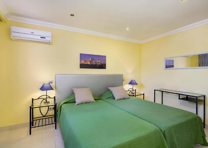 Bolina By 알부페이라